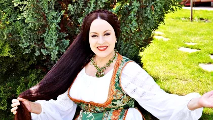 Ce face Maria Dragomiroiu cu părul tăiat. Ritualul pe care îl respectă cu sfințenie