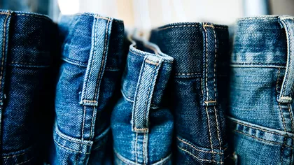 Istoria blugilor, pantalonii vechi de 500 de ani. Primele vedete care i-au purtat