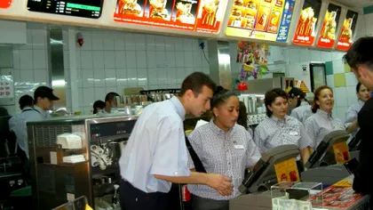 Ce salarii sunt la McDonalds - part time vs full time. Plus: ce program au angajații