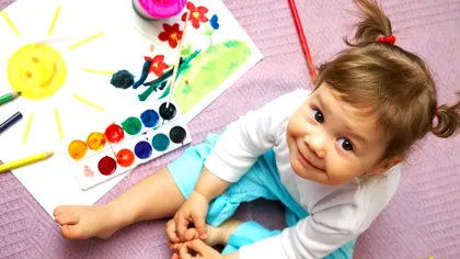 Cât plătesc părinții taxe la creșe și grădinițe private. Pandemia îi usucă la buzunar!