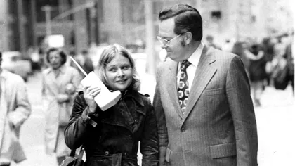 Primul telefon mobil avea aproape un kilogram. Cum arăta el la lansare, acum 37 de ani