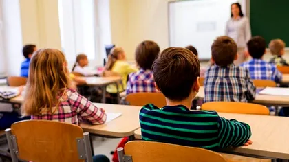 Anul școlar 2020-2021. Ultima schimbare pentru toți părinții din România: cum arată noul contract după începerea școlilor