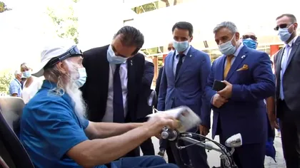 Gafa colosală a lui Ludovic Orban. Ce a întrebat un bărbat în scaun cu rotile VIDEO viral