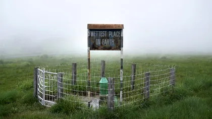 Orașul neștiut unde plouă tot anul. Se întâmplă de 10 ori mai mult decât în ploioasa Londra