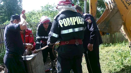 Tragedie în Botoșani. Un băiat de 16 ani a murit înecat în fântâna casei. Ce lucruri și-a lăsat copilul lângă puț
