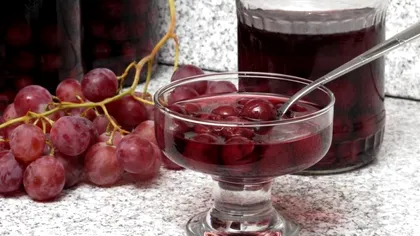 Compot, cel mai bun desert pentru iarnă. Cum îl faci din diverse fructe