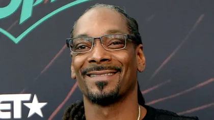 Viața lui Snoop Dogg - crima care l-a dus în arest și cine a fost primul român cu care a cântat