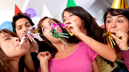 Câte persoane pot participa la o petrecere acasă. Peste ce număr iei amendă