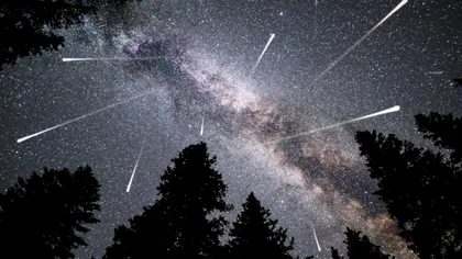Ce va apărea pe cer în această noapte. Fenomenul se poate vedea cu ochiul liber chiar azi