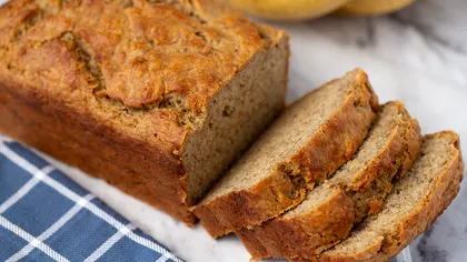 Cum faci acasă cea mai bună banana bread. Desertul delicios, perfect pentru weekend