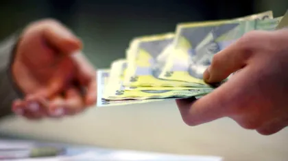 Se dau și 900 de lei pentru acești români. Cine primește acum banii și de ce