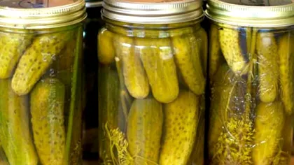 Secretul castraveților murați în oțet. Așa îi fac gospodinele tari, crocanți și delicioși