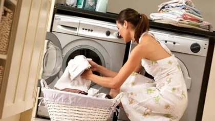 A pus aspirină în mașina de spălat și a pornit ciclu de 2 ore. Ce s-a întâmplat când a scos rufele