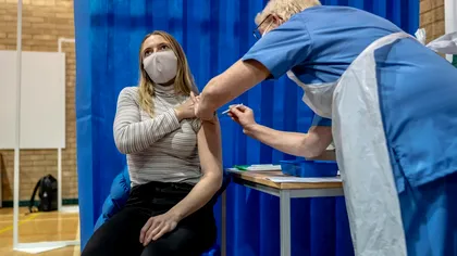 Cine nu trebuie să își facă vaccinul anti-covid-19. Atenție la aceste probleme comune