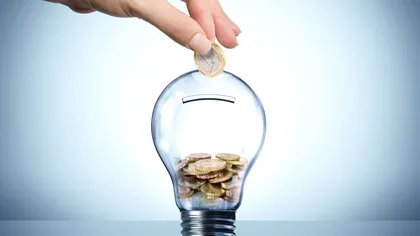 Piața liberă a energiei crește prețurile la curent. Cum scapi de aceste scumpiri în 2021 - GHID