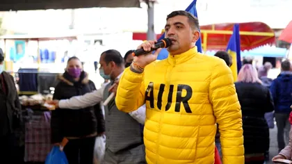 George Simion șochează din nou. Cu ce mască și-a făcut apariția în Parlament. Nimeni nu a mai purtat așa ceva până acum