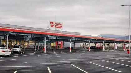 Salarii la Selgros - cât câștigă angajații, de la lucrători comerciali la directori