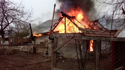 Tragedie fără margini în Neamț. Bebeluș de cinci luni, mort după ce pătuțul în care dormea a luat foc. Ce se întâmplase cu o zi înainte