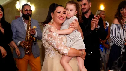 Oana Roman a ajuns la spital cu fiica ei. Ce a pățit: ”A continuat să facă febră și azi noapte și astăzi”