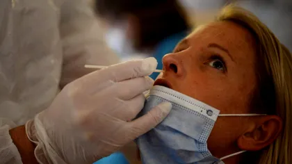 O româncă cere despăgubiri uriașe după efectuarea unui test COVID-19. Cu ce probleme de sănătate se confruntă acum