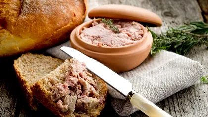 Pate de ficat, rețetă ușor de făcut acasă. Ce truc secret îi dă gustul autentic