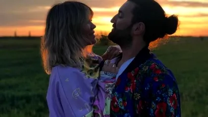 Ce face Gina Pistol în casă, toată ziua. Smiley a dat-o de gol, chiar înainte să nască