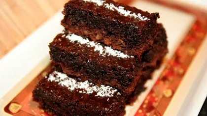 Rețetă pentru prăjitura Creola. Secretul stă în siropul pentru blat