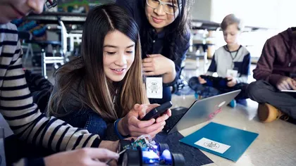 Locurile de muncă unde tot mai multe femei sunt angajate. Schimbări majore în societate