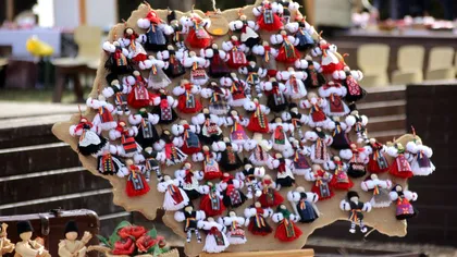 Românii au avut parte de un mic șoc. Ce mărțișoare au găsit la tarabe, de fapt. Ai cumpăra?