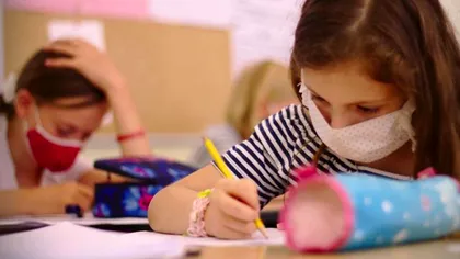 Elevi de clasa a II-a, umiliți și jigniți de un învățător. Scenele revoltătoare au fost înregistrate de un părinte: 