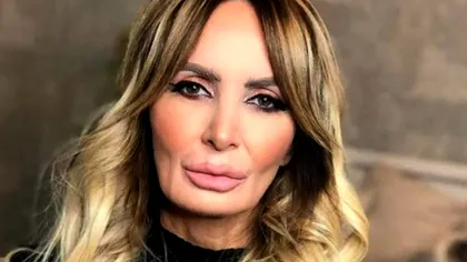 Fanii Danielei Gyorfi, furioși pe artistă după ce s-a vaccinat anti-covid-19. Detaliul observat la ea