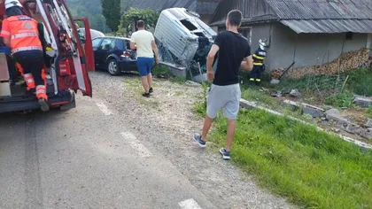 Accident cumplit în Bistrița-Năsăud. Un autoturism a intrat în coliziune cu alte două maşini, rezultând două victime