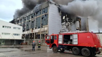 Incendiu puternic izbucnit la Brazi, la o hală de incinerare a deșeurilor periculoase. A fost emis mesaj RO-ALERT