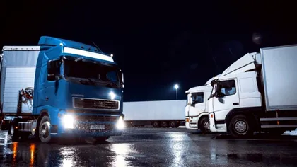 Șofer român de TIR, erou în Franța. Cum și-a salvat colegul de indivizi înarmaţi cu săbii