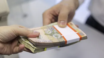 Diaspora a umilit previziunile Băncii Mondiale. Câți bani au trimis în țară românii plecați peste hotare