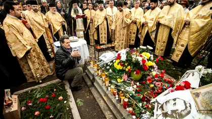 Marele poet Mihai Eminescu ar putea fi deshumat din Cimitirul Bellu. Care este motivul