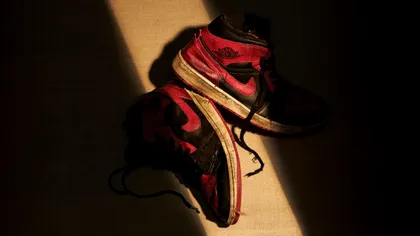 De ce nu pot oamenii să-și cumpere anumiți adidași Nike de pe internet