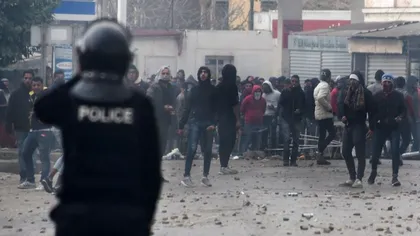 Președintele care și-a demis premierul și a ridicat imunitatea parlamentarilor. Ce se întâmplă aici, după proteste