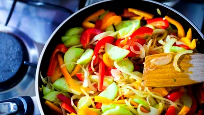 Cum se gătesc legumele corect, de fapt. Greșeala pe care o fac toți românii în bucătărie