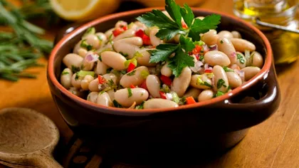 Pașii corecți pentru a fierbe fasolea uscată. Așa nu vei avea niciodată probleme cu burta