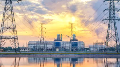 Prețul energiei electrice a ”explodat”. Vești proaste pentru milioane de români