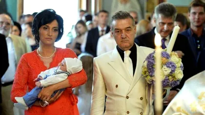 Soția lui Gigi Becali, spectacol în public fără patronul lui FCSB. Ce se întâmplă, de fapt, cu afaceristul