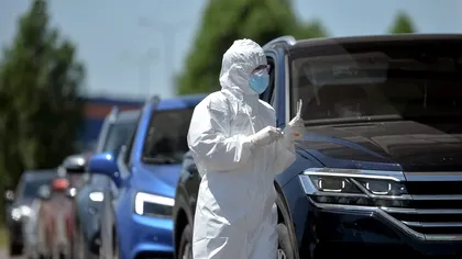 Ultima oră! Grecia, lovitură dură pentru turiști. Testare obligatorie pentru toate persoanele, indiferent dacă sunt vaccinate anti-Covid-19. Care este singura excepție