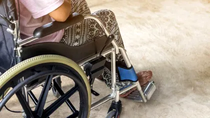 Caz revoltător la Spitalul Județean Botoșani. O bătrână ignorată de personalul medical a sunat la 112 pentru a fi ajutată să meargă la toaletă