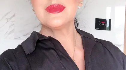 Vedeta din România care a cheltuit 25.000 de euro pe botezul fiicei sale. Ce nași celebri a ales