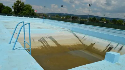 Accident înfiorător în Vaslui. Copil, la un pas de moarte după ce a căzut într-un ștrand abandonat