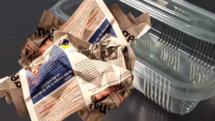 A pus mai multe ziare mototolite în caserolele de plastic și le-a lăsat câteva ore. Nu i-a venit să creadă ce s-a întâmplat după