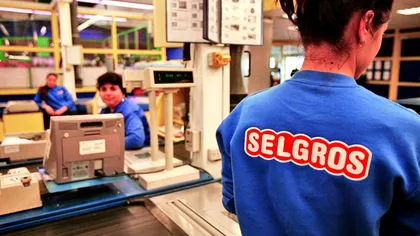 Câți bani câștigă lunar din salariu casierele de la Selgros