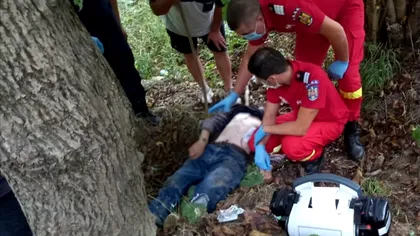 Bărbat cu Covid-19, găsit mort într-un șanț după ce a fugit din spital. Ce s-a întâmplat pe drum