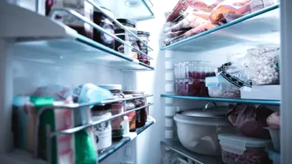 De ce nu trebuie să pui niciodată mâncarea caldă în frigider. Ce se întâmplă, de fapt